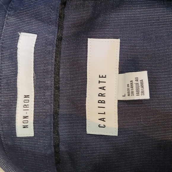 Calibrate men's Large button down - Picture 3 of 4